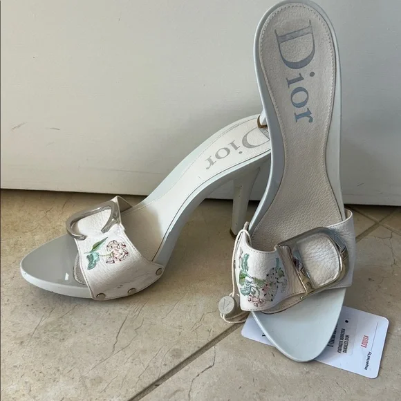 Dior Women's Cream Floral Slide Sandals - Picture 5 of 8